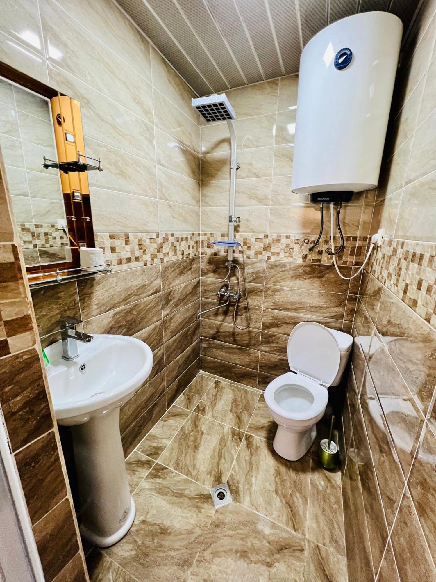 Nadia Guesthouse Местія Екстер'єр фото