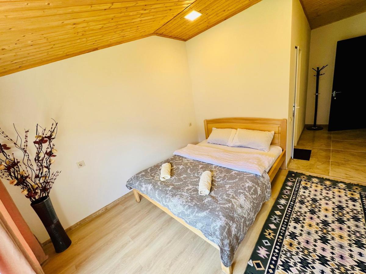 Nadia Guesthouse Местія Екстер'єр фото
