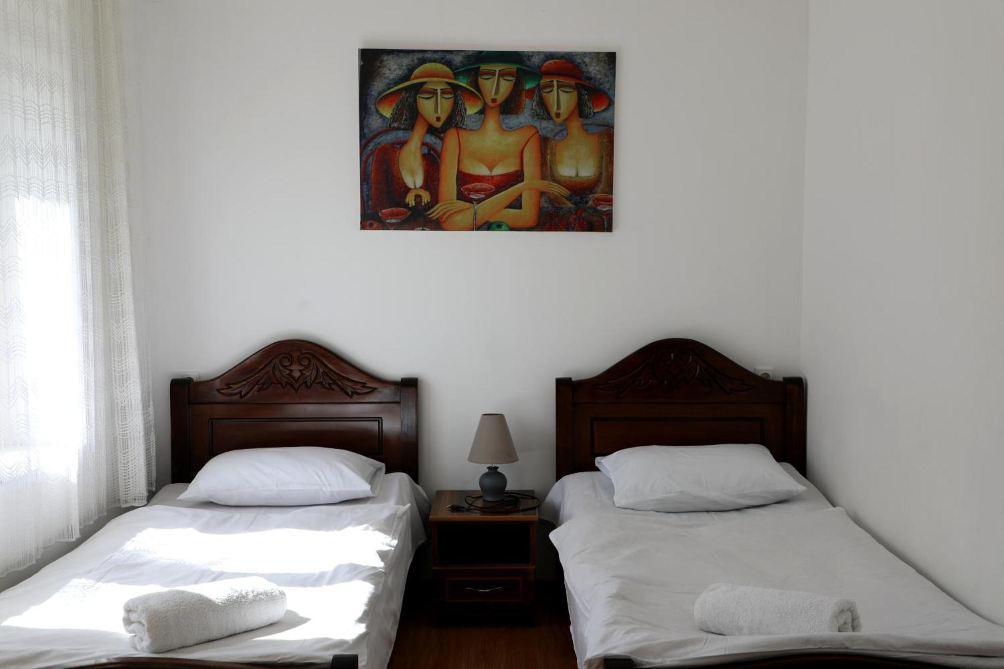Nadia Guesthouse Местія Екстер'єр фото