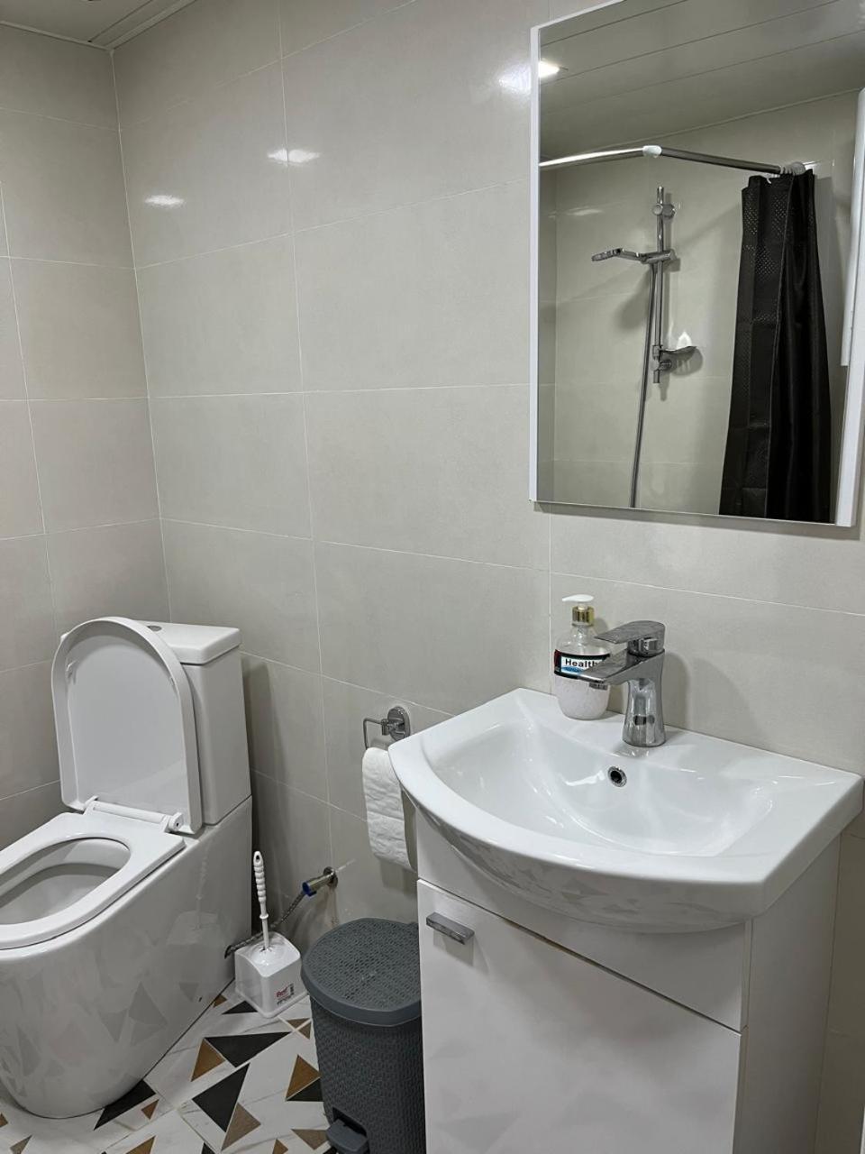 Nadia Guesthouse Местія Екстер'єр фото