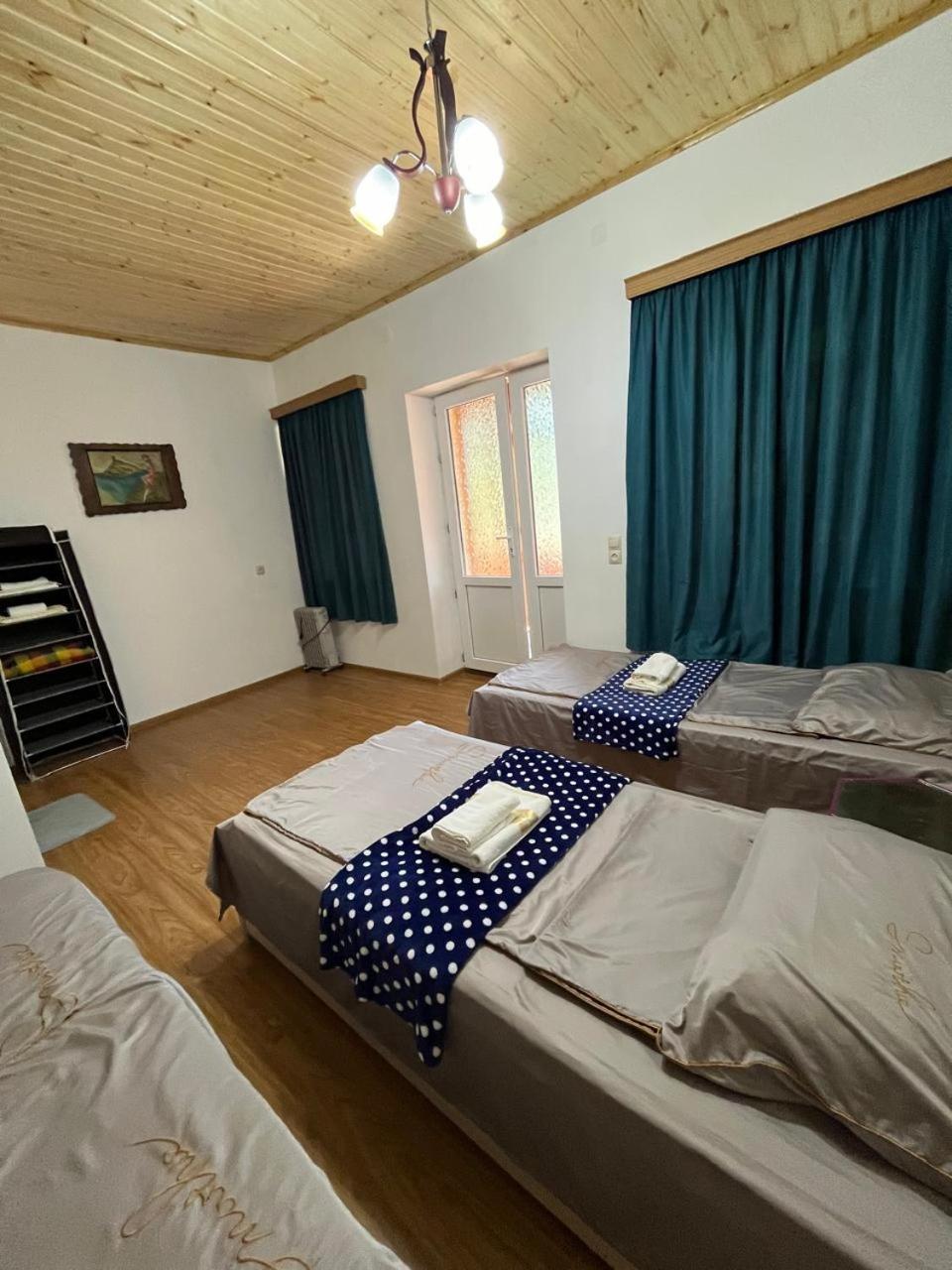 Nadia Guesthouse Местія Екстер'єр фото