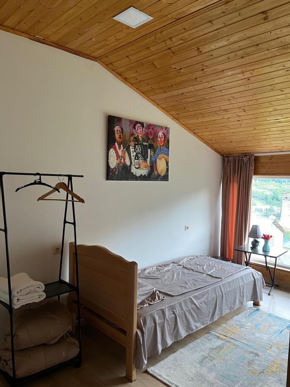 Nadia Guesthouse Местія Екстер'єр фото